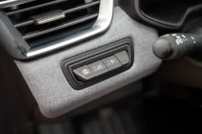 Vendo Renault Clio 2025 - 17900 EUR, 6300 km - AUTO.MOTO.pt