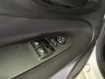 Vendo Fiat Punto 2017 - 7950 EUR, 77357 km - AUTO.MOTO.pt