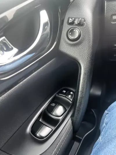 Sell Nissan Qashqai 2015 - 15990 EUR, 132687 km - AUTO.MOTO.pt