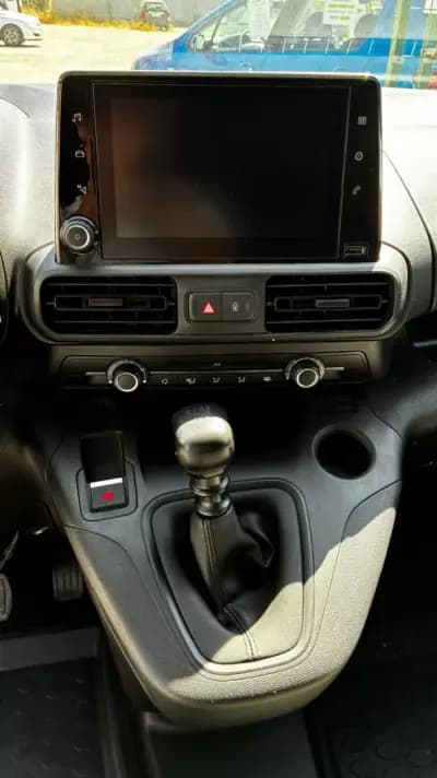 Vendo Opel Combo 2022 - 16950 EUR, 45910 km - AUTO.MOTO.pt