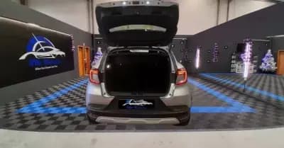 Vendo Renault Captur 2023 - 18990 EUR, 27990 km - AUTO.MOTO.pt