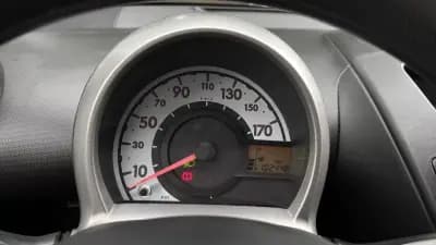 Sell Citroën C1 2014 - 5750 EUR, 102021 km - AUTO.MOTO.pt