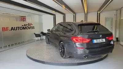 Vendo BMW 520 2018 - 23900 EUR, 284762 km - AUTO.MOTO.pt