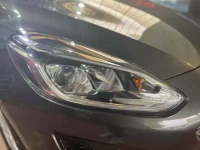 Vendo Ford Fiesta 2021 - 13999 EUR, 80000 km - AUTO.MOTO.pt