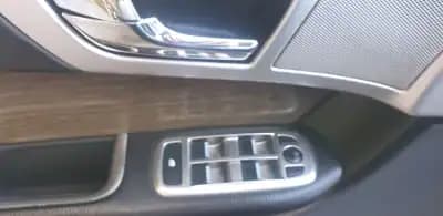 Sell Jaguar XF Sportbrake 2015 - 19990 EUR, 179000 km - AUTO.MOTO.pt