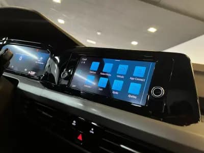 Sell Volkswagen Golf 2021 - 17990 EUR, 50000 km - AUTO.MOTO.pt