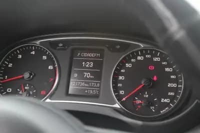 Vendo Audi A1 2011 - 9990 EUR, 122000 km - AUTO.MOTO.pt