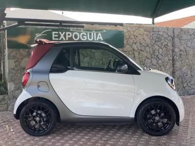 Sell Smart Fortwo Cabrio 2019 - 17900 EUR, 40794 km - AUTO.MOTO.pt