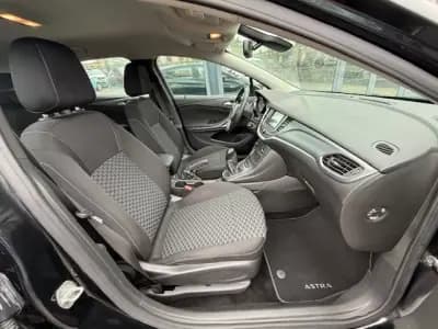 Sell Opel Astra 2019 - 14900 EUR, 66440 km - AUTO.MOTO.pt