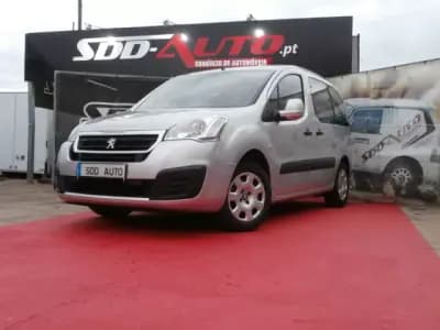 Sell Peugeot Partner 2016 - 12900 EUR, 211456 km - AUTO.MOTO.pt