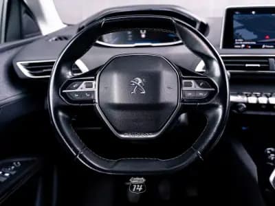 Vendo Peugeot 3008 2018 - 15990 EUR, 154712 km - AUTO.MOTO.pt