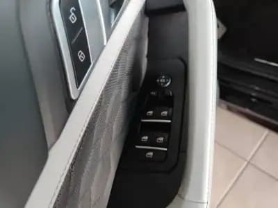 Sell BMW X6 M 2020 - 120000 EUR, 65000 km - AUTO.MOTO.pt