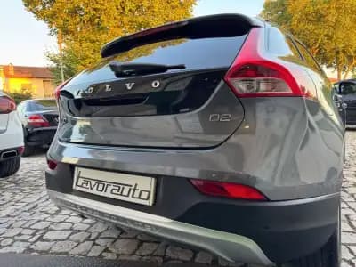 Sell Volvo V40 Cross Country 2013 - 13500 EUR, 164000 km - AUTO.MOTO.pt