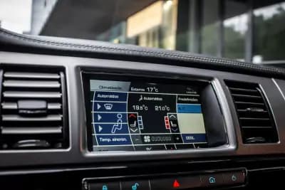 Sell Jaguar XF 2010 - 13990 EUR, 241933 km - AUTO.MOTO.pt