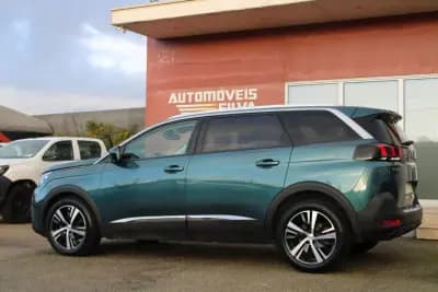 Vendo Peugeot 5008 2018 - 21990 EUR, 116000 km - AUTO.MOTO.pt