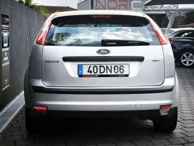 Vendo Ford Focus 2007 - 6950 EUR, 158684 km - AUTO.MOTO.pt