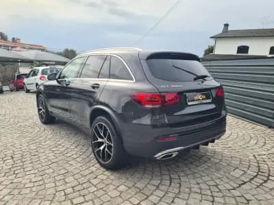 Vendo Mercedes-Benz GLC 300 2021 - 45790 EUR, 94629 km - AUTO.MOTO.pt