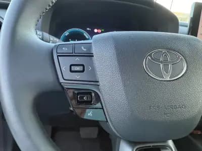 Vendo Toyota C-HR 2023 - 33750 EUR, 30087 km - AUTO.MOTO.pt