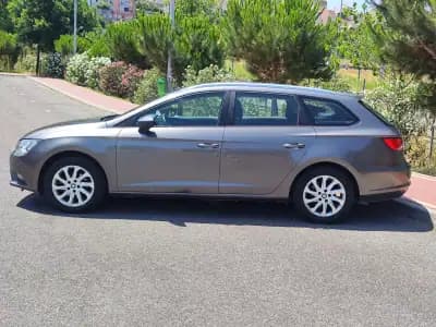 Vendo SEAT Leon ST 2014 - 9480 EUR, 198000 km - AUTO.MOTO.pt