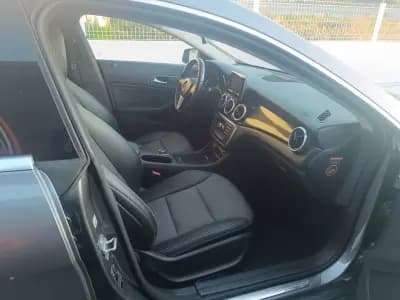 Vendo Mercedes-Benz CLA 200 2013 - 16900 EUR, 165407 km - AUTO.MOTO.pt