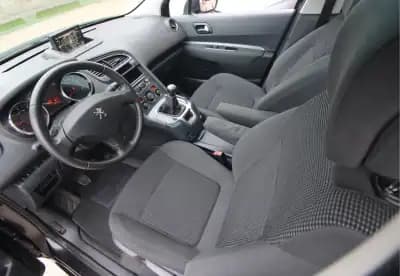 Vendo Peugeot 5008 2015 - 7450 EUR, 221000 km - AUTO.MOTO.pt