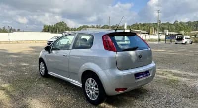 Vendo Fiat Punto 2015 - 9500 EUR, 170000 km - AUTO.MOTO.pt