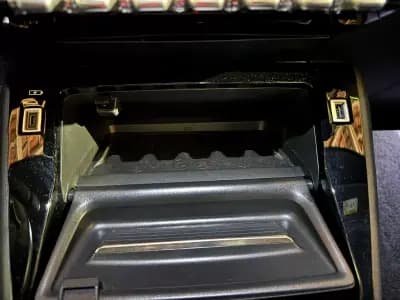 Vendo Peugeot 208 2020 - 17750 EUR, 50915 km - AUTO.MOTO.pt