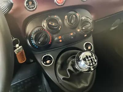 Vendo Fiat 500C 2021 - 12800 EUR, 63389 km - AUTO.MOTO.pt