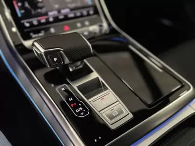 Vendo Audi SQ8 2019 - 99950 EUR, 49398 km - AUTO.MOTO.pt