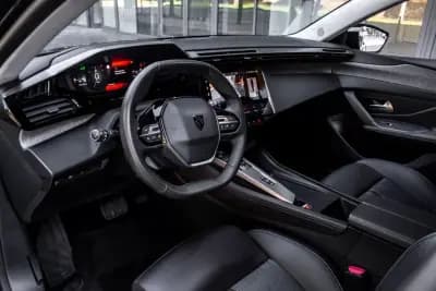 Vendo Peugeot 308 SW 2023 - 23790 EUR, 59725 km - AUTO.MOTO.pt