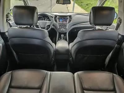 Vendo Hyundai Santa Fe 2016 - 21950 EUR, 149998 km - AUTO.MOTO.pt