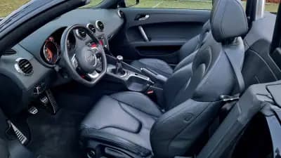 Sell Audi TT Roadster 2011 - 19500 EUR, 52000 km - AUTO.MOTO.pt