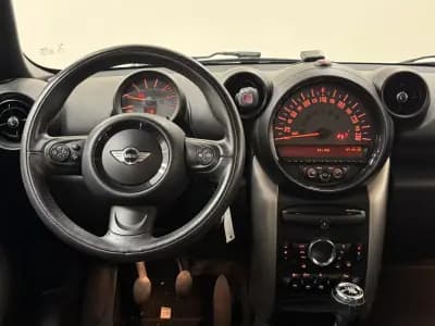 Vendo MINI Countryman 2015 - 13890 EUR, 149000 km - AUTO.MOTO.pt