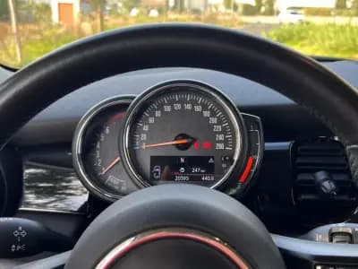 Vendo MINI Cooper 2023 - 23995 EUR, 20000 km - AUTO.MOTO.pt