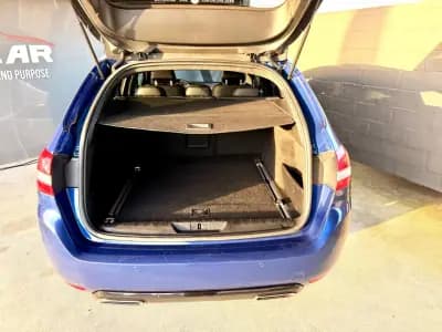 Vendo Peugeot 308 SW 2015 - 12990 EUR, 256609 km - AUTO.MOTO.pt