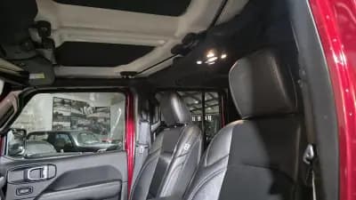 Sell Jeep Gladiator 2021 - 59900 EUR, 125181 km - AUTO.MOTO.pt