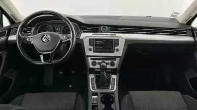 Vendo Volkswagen Passat 2016 - 10999 EUR, 190000 km - AUTO.MOTO.pt