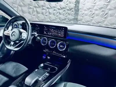 Vendo Mercedes-Benz A 250 2022 - 29250 EUR, 96401 km - AUTO.MOTO.pt