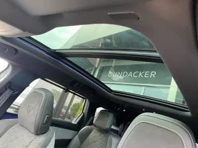 Vendo Peugeot E-5008 2024 - 40000 EUR, 12000 km - AUTO.MOTO.pt