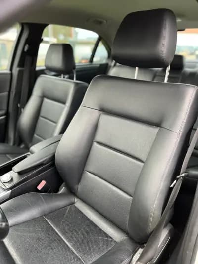 Sell Mercedes-Benz E 200 2010 - 12900 EUR, 484905 km - AUTO.MOTO.pt