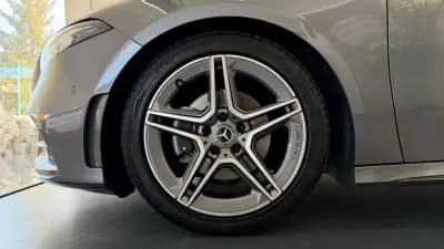 Sell Mercedes-Benz A 180 2019 - 24990 EUR, 126893 km - AUTO.MOTO.pt