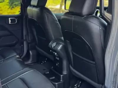 Sell Jeep Wrangler Unlimited 2020 - 65900 EUR, 69973 km - AUTO.MOTO.pt