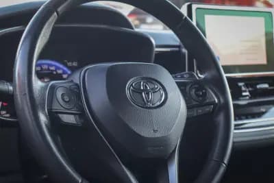 Vendo Toyota Corolla 2022 - 23880 EUR, 96440 km - AUTO.MOTO.pt