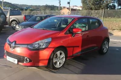 Vendo Renault Clio 2015 - 11500 EUR, 98759 km - AUTO.MOTO.pt