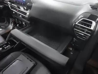 Sell Citroën e-C4 2022 - 19500 EUR, 28000 km - AUTO.MOTO.pt