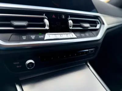 Vendo BMW 320 2021 - 32950 EUR, 49000 km - AUTO.MOTO.pt