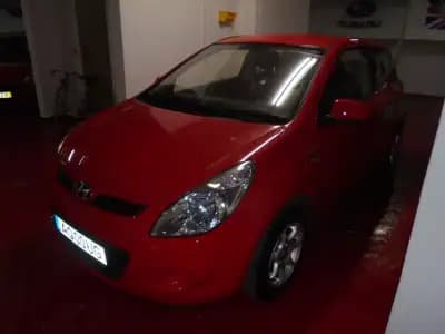 Vendo Hyundai i20 2011 - 5500 EUR, 141000 km - AUTO.MOTO.pt