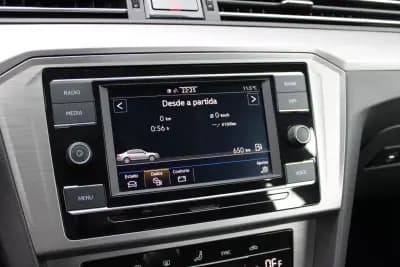 Vendo Volkswagen Passat 2021 - 21900 EUR, 22076 km - AUTO.MOTO.pt