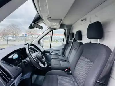 Vendo Ford Transit 2019 - 21999 EUR, 169000 km - AUTO.MOTO.pt