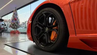 Sell Lamborghini Aventador 2012 - 349900 EUR, 17929 km - AUTO.MOTO.pt